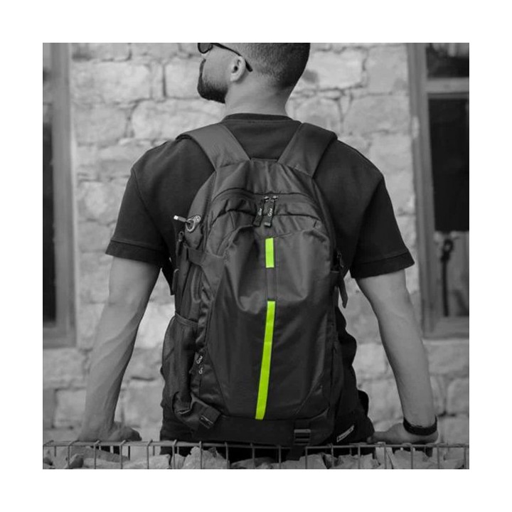 21 Liters Bagpack, Ports, Hight Quality material - (Black) Périphér...